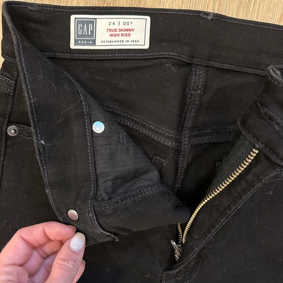 GAP True Skinny High Rise Denim - Picture 3 of 3